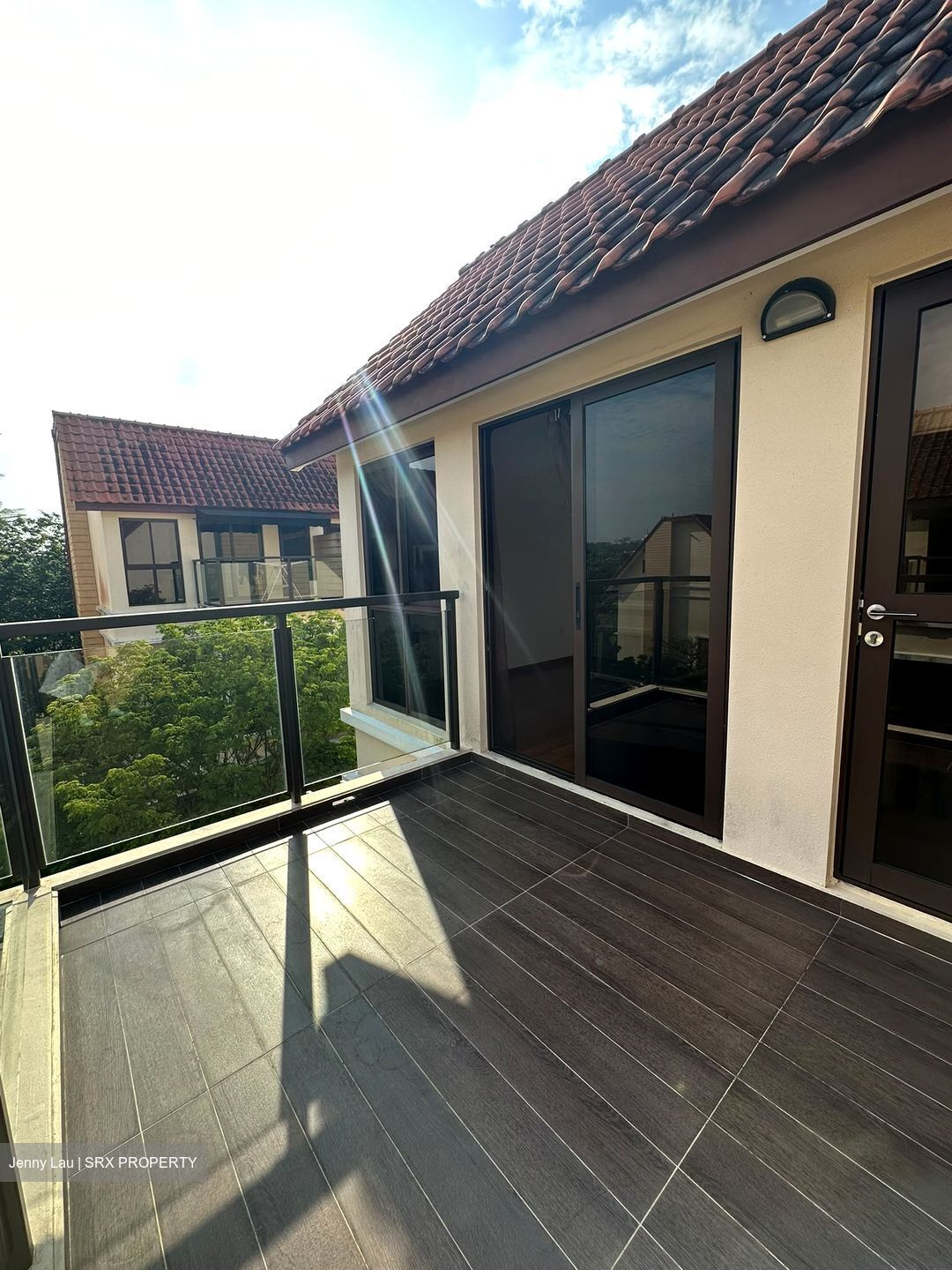 Holland Link (D10), Terrace #583549141